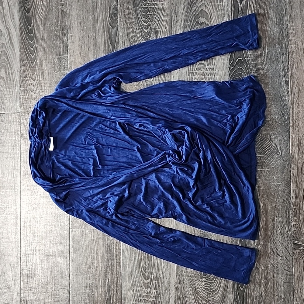 🦜 Free to Live twist front Drape top 🦜